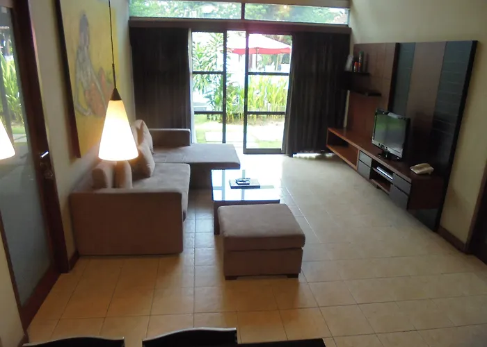 Puri Ayu Hotel 4*